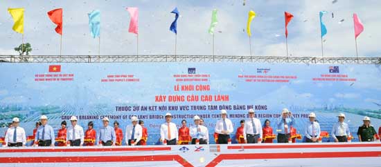 Cao Lanh bridge project kicked off in Dong Thap province